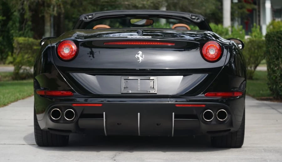 2015 Ferrari California T - Image 5 of 29