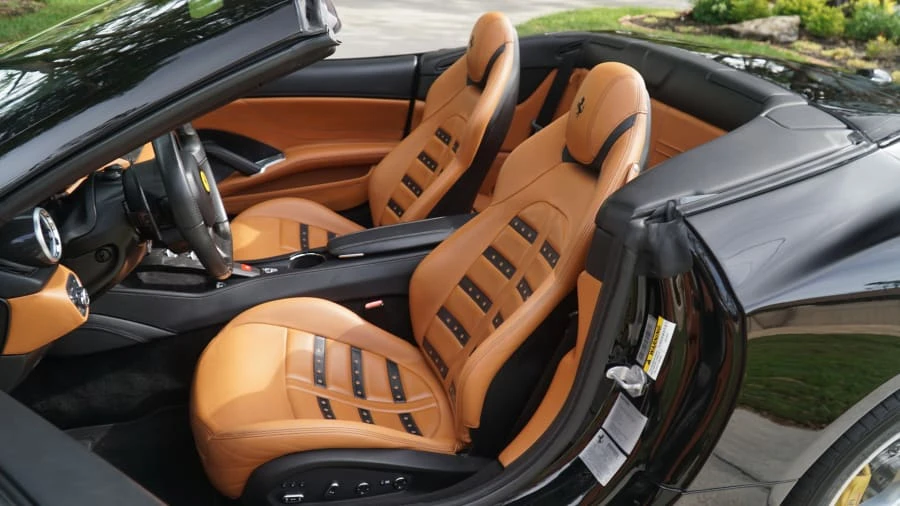 2015 Ferrari California T - Image 18 of 29