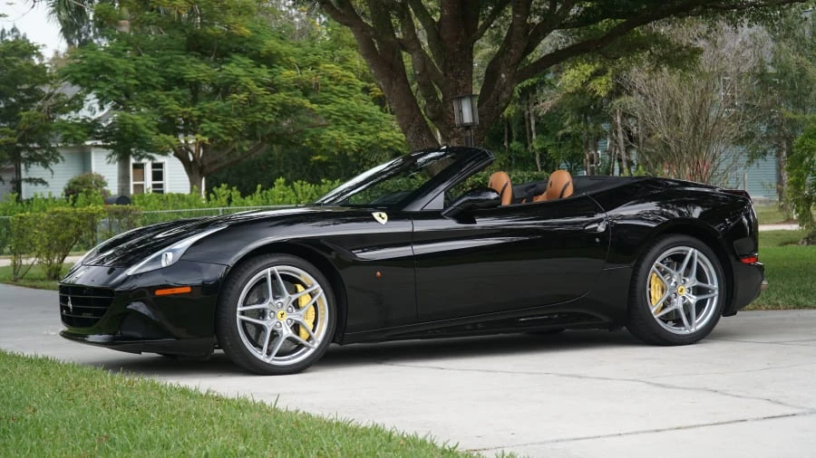2015 Ferrari California T - Image 10 of 29