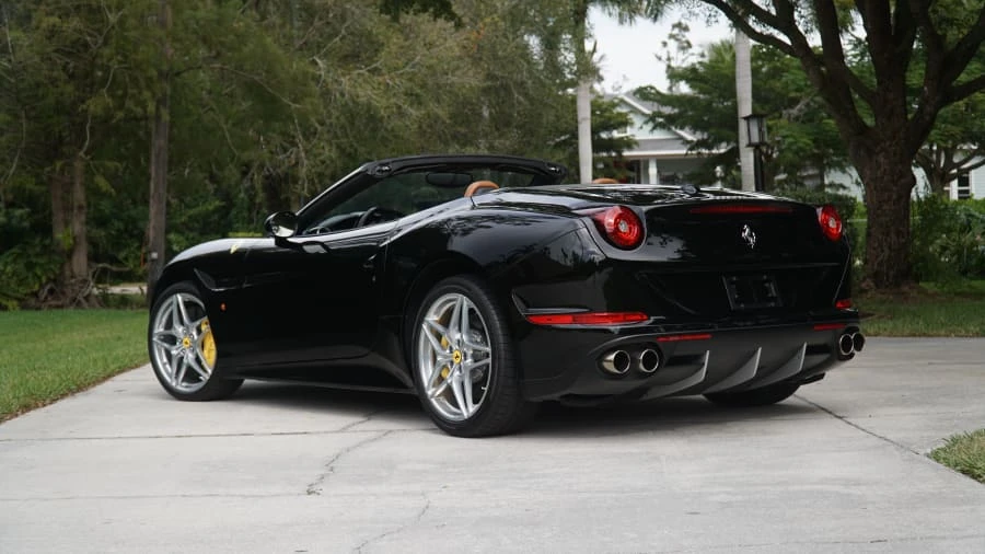 2015 Ferrari California T - Image 13 of 29