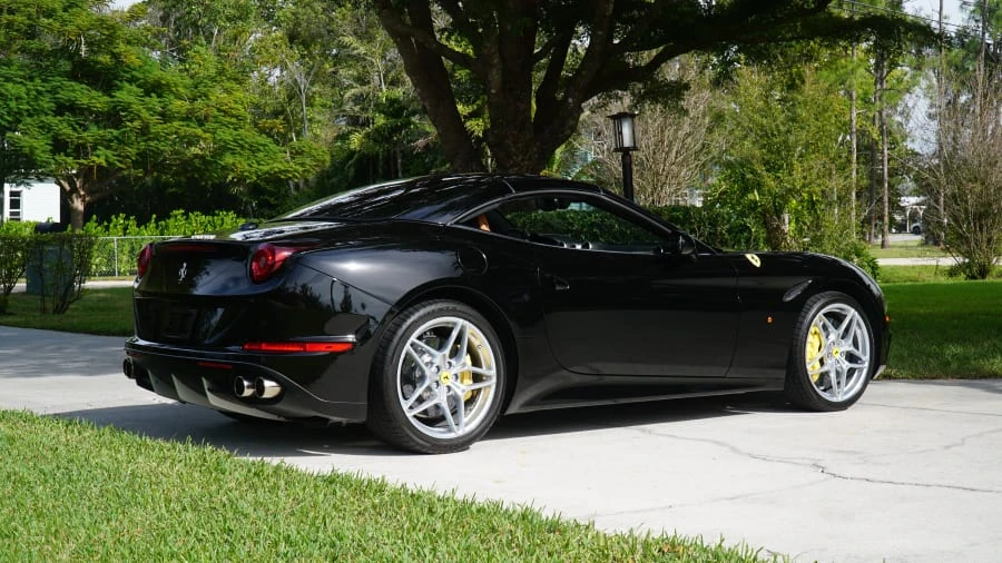 2015 Ferrari California T - Image 15 of 29
