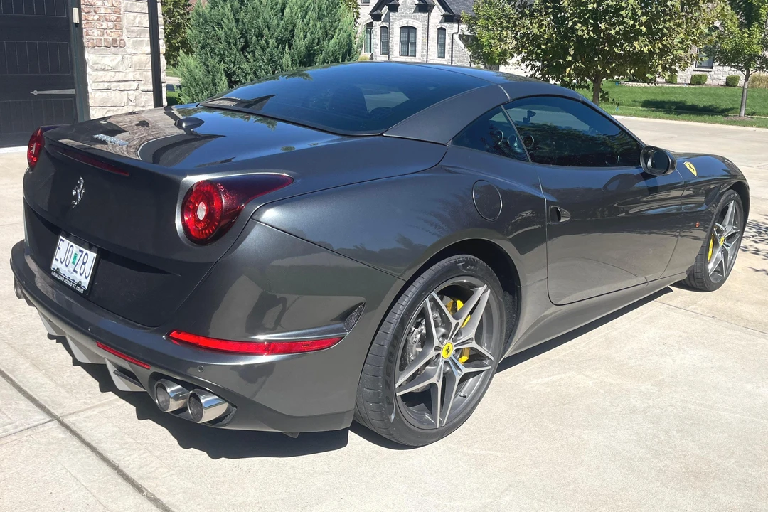 2015 Ferrari California T - Image 4 of 31
