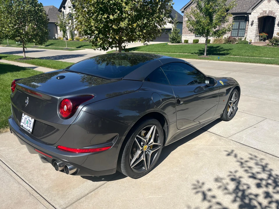 2015 Ferrari California T - Image 21 of 31