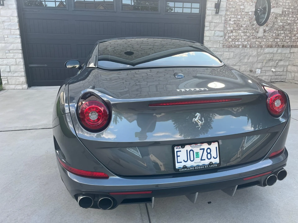 2015 Ferrari California T - Image 17 of 31