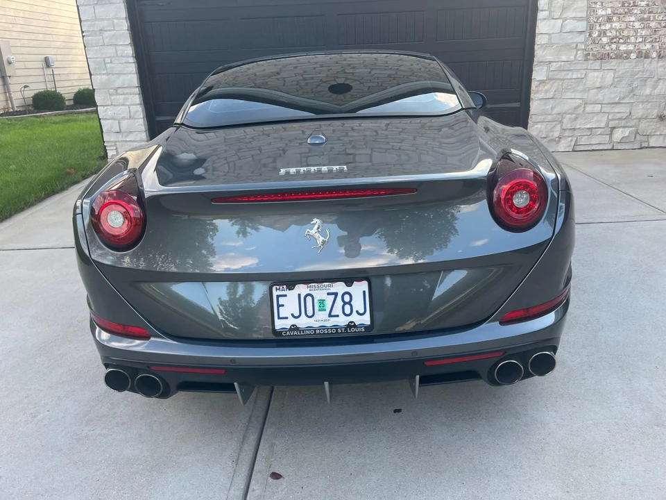 2015 Ferrari California T - Image 19 of 31
