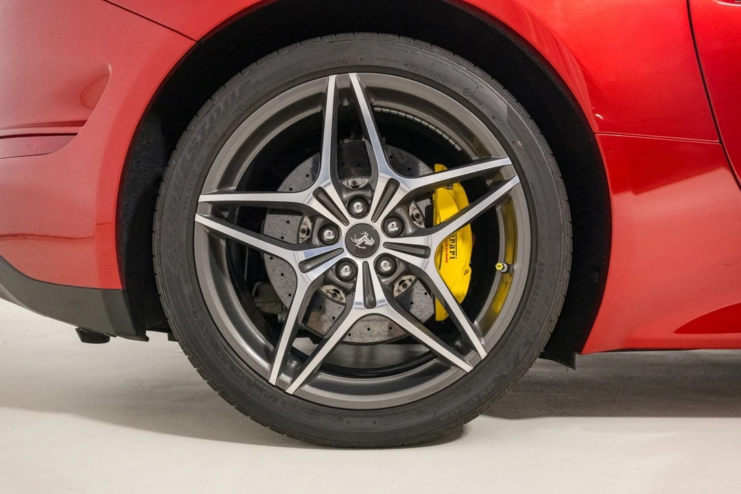 2015 Ferrari California T - Image 20 of 31