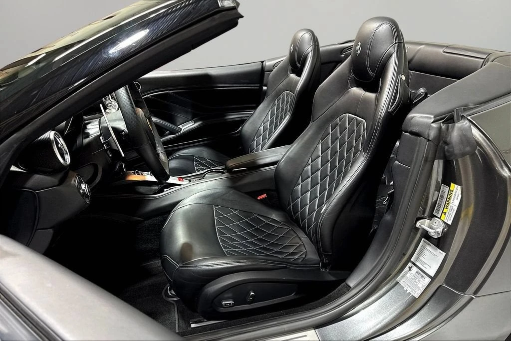2015 Ferrari California T - Image 18 of 31