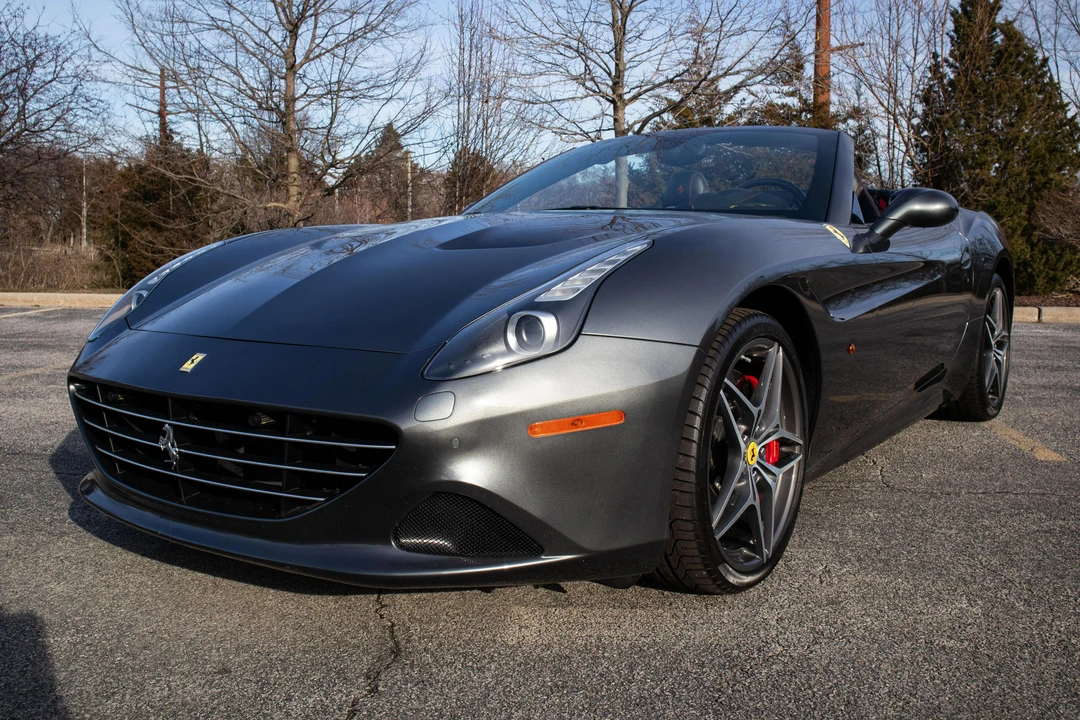 2015 Ferrari California T - Image 6 of 31