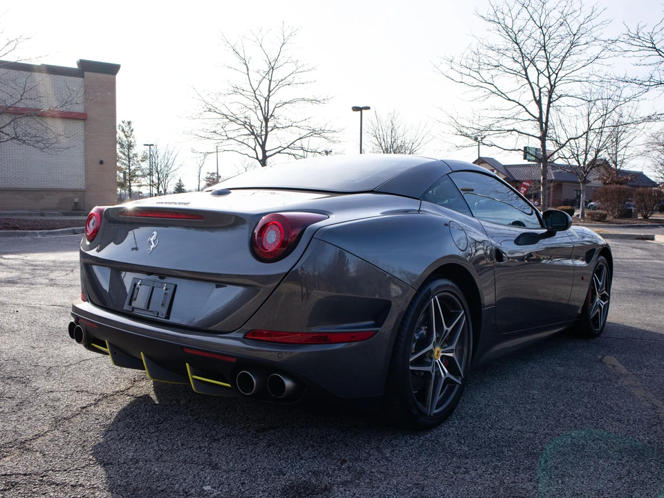 2015 Ferrari California T - Image 15 of 31