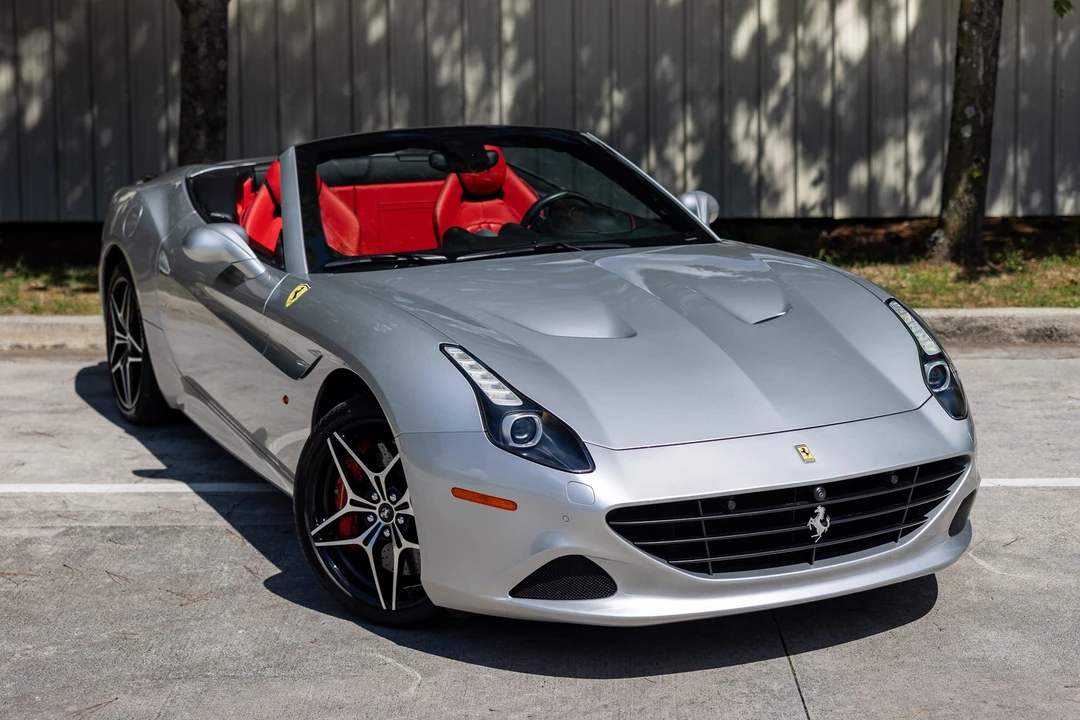 2015 Ferrari California T - Image 6 of 12