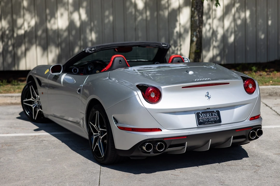 2015 Ferrari California T - Image 11 of 12