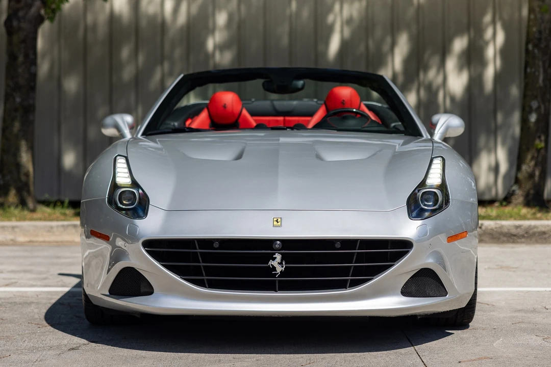 2015 Ferrari California T - Image 4 of 12