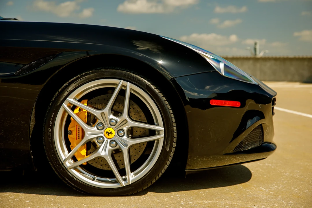 2015 Ferrari California T - Image 25 of 31