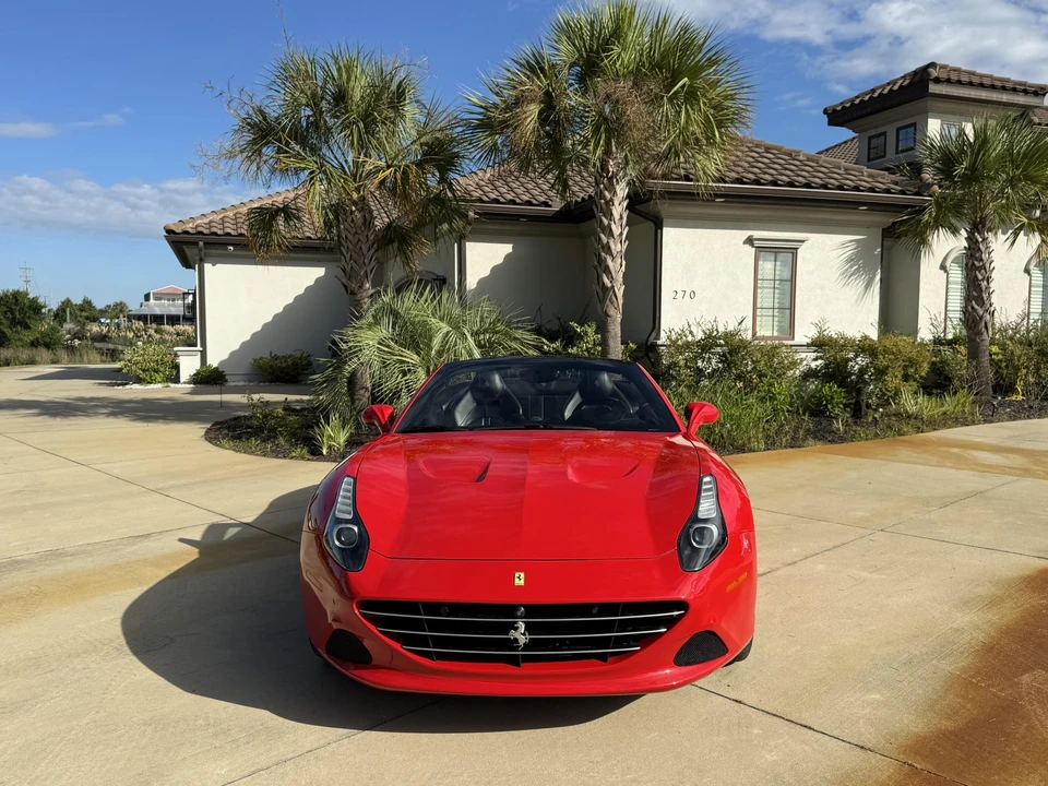 2015 Ferrari California T - Image 20 of 31