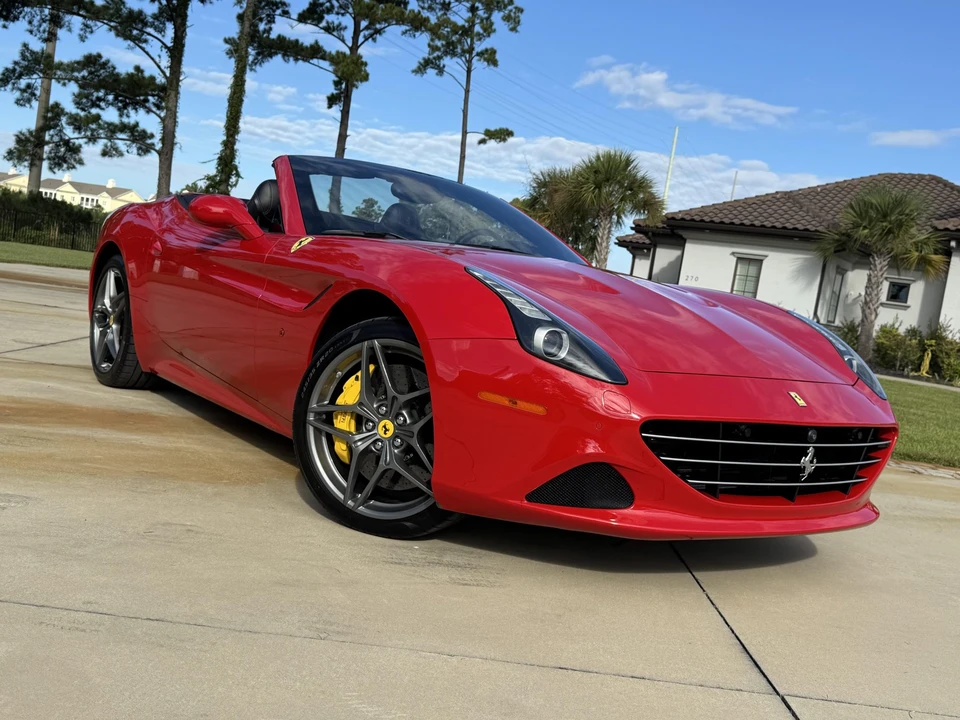 2015 Ferrari California T - Image 23 of 31