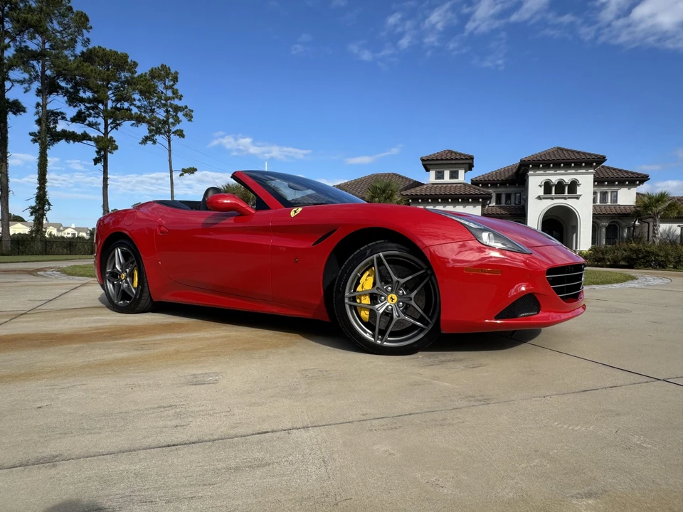2015 Ferrari California T - Image 26 of 31
