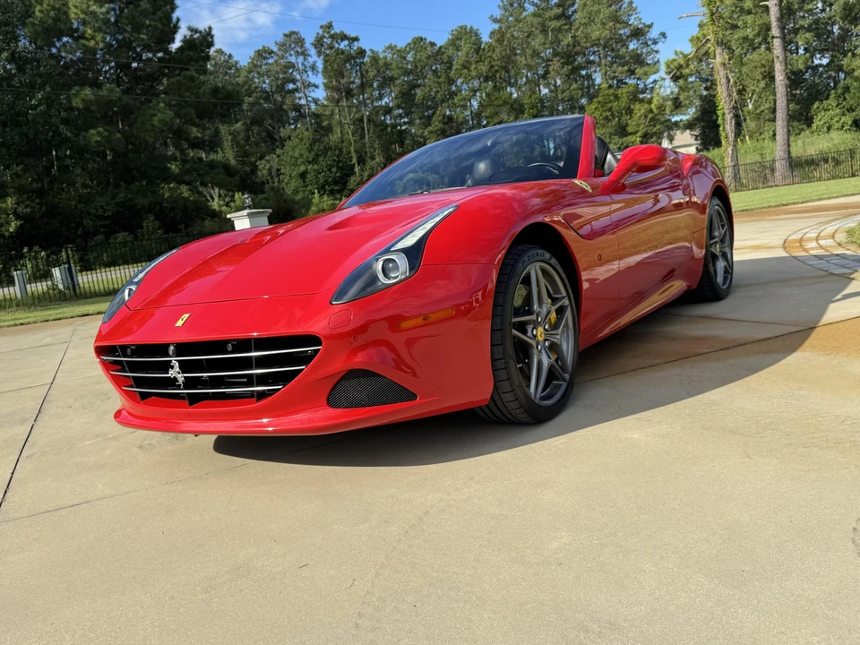 2015 Ferrari California T - Image 19 of 31