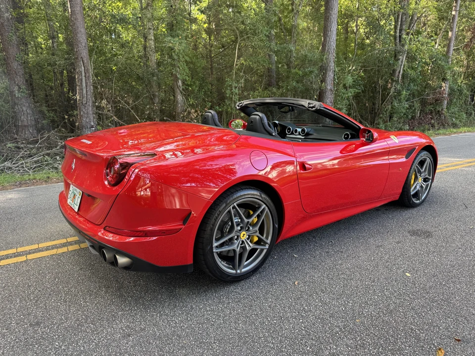 2015 Ferrari California T - Image 11 of 31