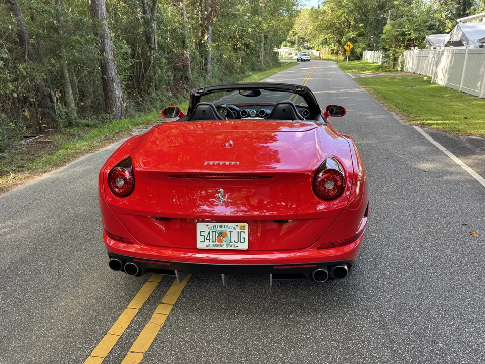 2015 Ferrari California T - Image 13 of 31