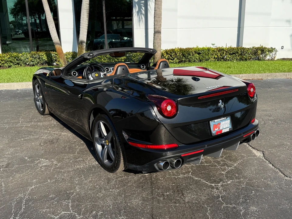2015 Ferrari California T - Image 18 of 21