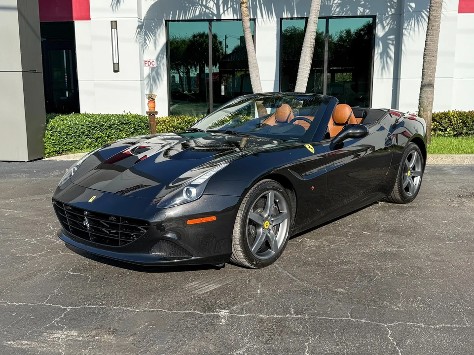 2015 Ferrari California T - Image 11 of 21