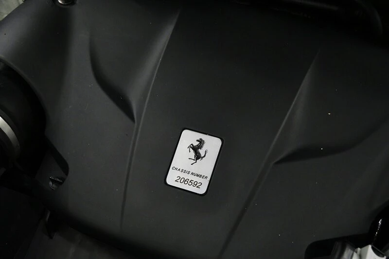 2015 Ferrari California T - Image 16 of 31