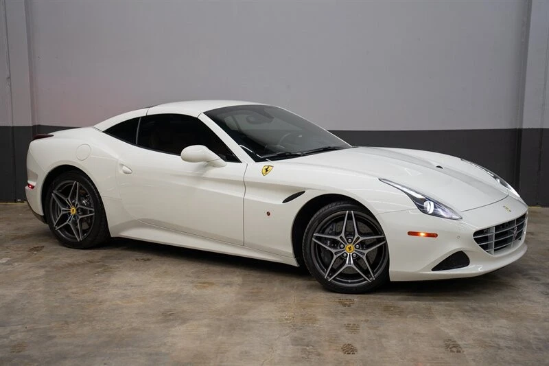 2015 Ferrari California T - Image 8 of 21