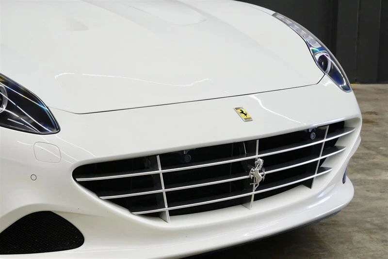 2015 Ferrari California T - Image 29 of 31