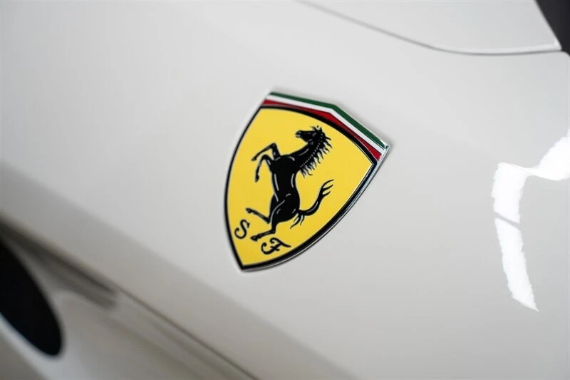 2015 Ferrari California T - Image 14 of 21