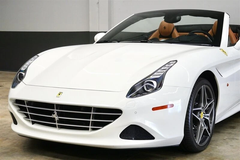 2015 Ferrari California T - Image 15 of 31