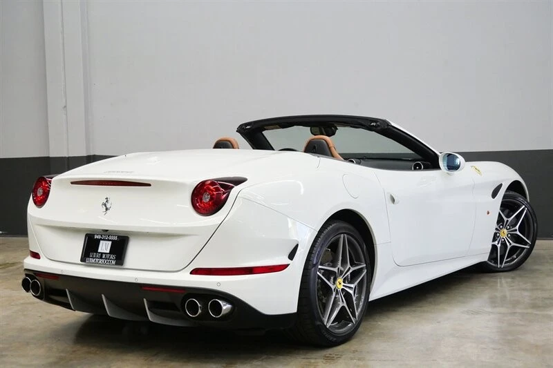 2015 Ferrari California T - Image 31 of 31