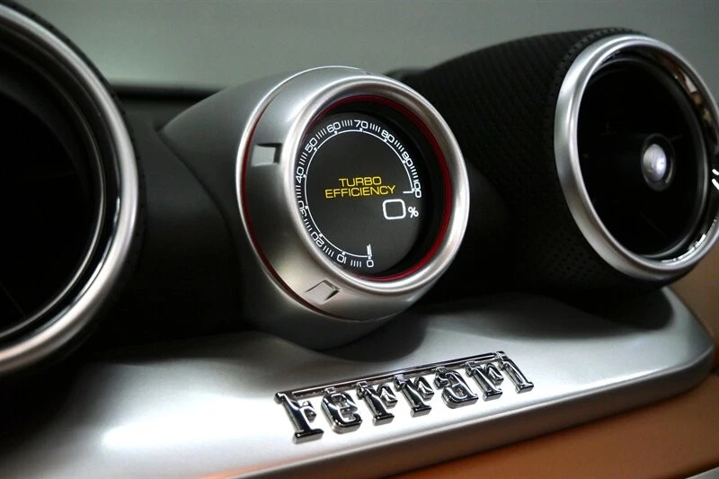 2015 Ferrari California T - Image 27 of 31