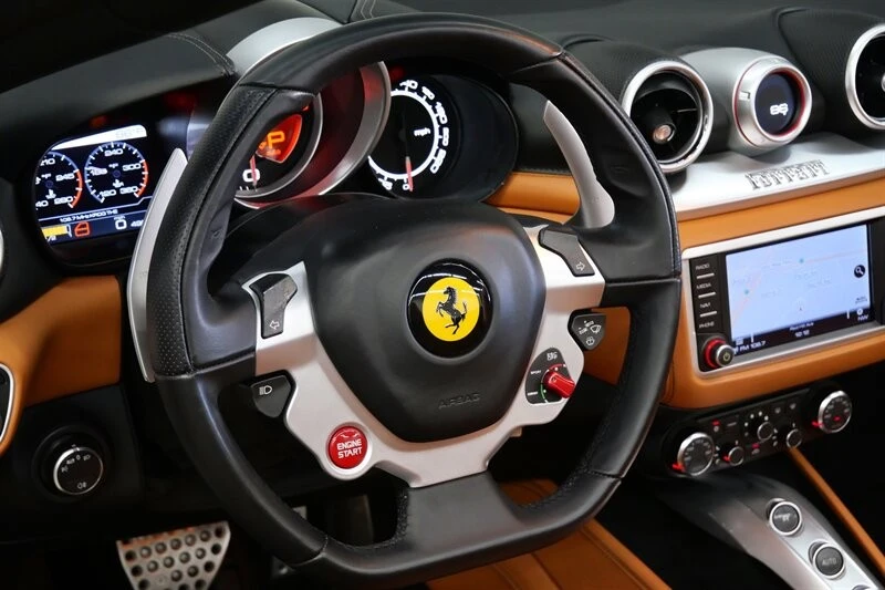2015 Ferrari California T - Image 7 of 31
