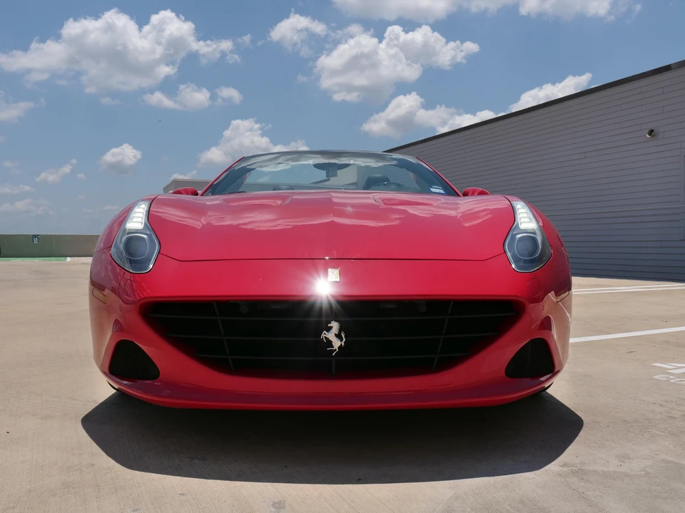 2015 Ferrari California T - Image 7 of 31