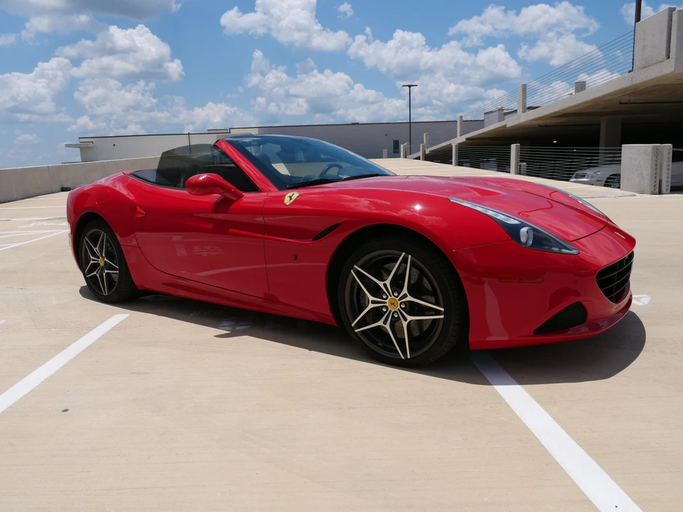 2015 Ferrari California T - Image 23 of 31