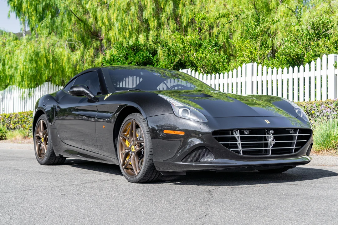 2015 Ferrari California T - Image 14 of 31
