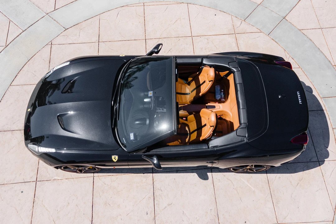2015 Ferrari California T - Image 17 of 31