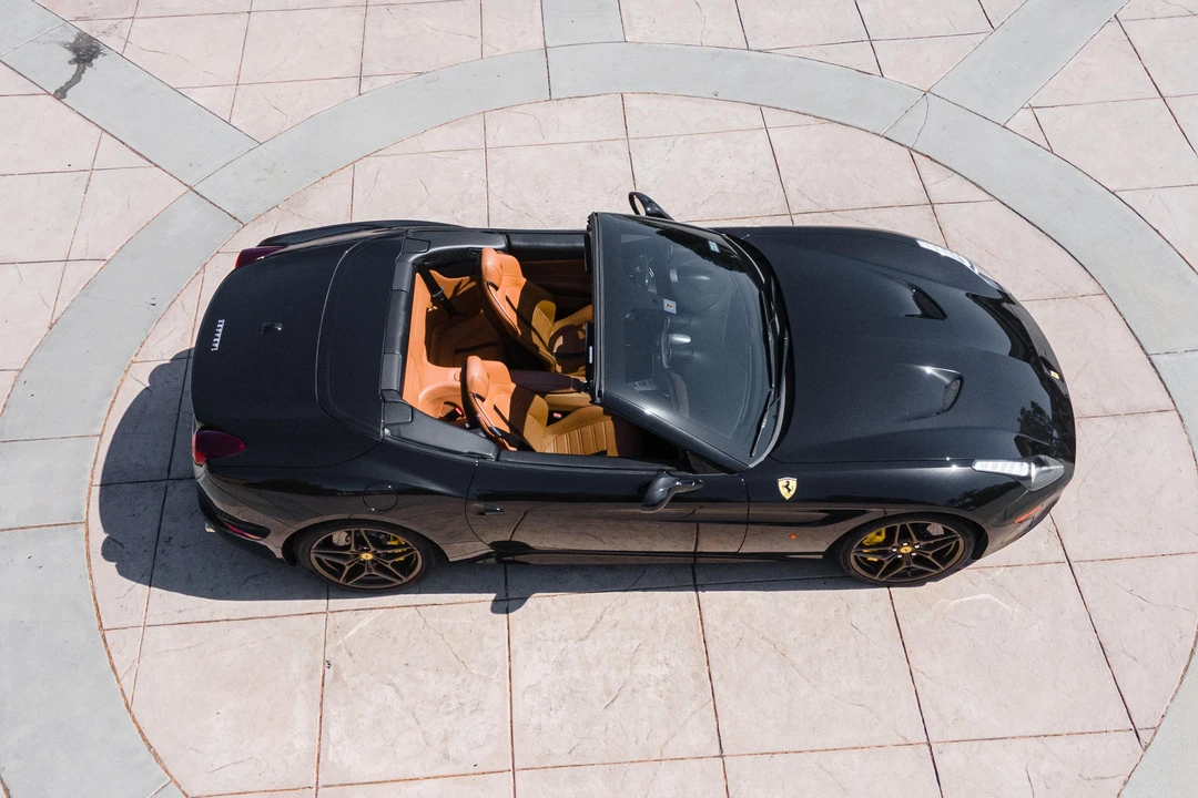 2015 Ferrari California T - Image 19 of 31