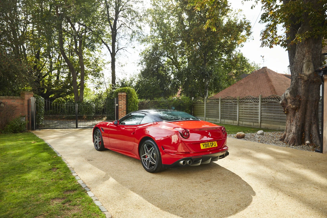 2015 Ferrari California T - Image 14 of 31