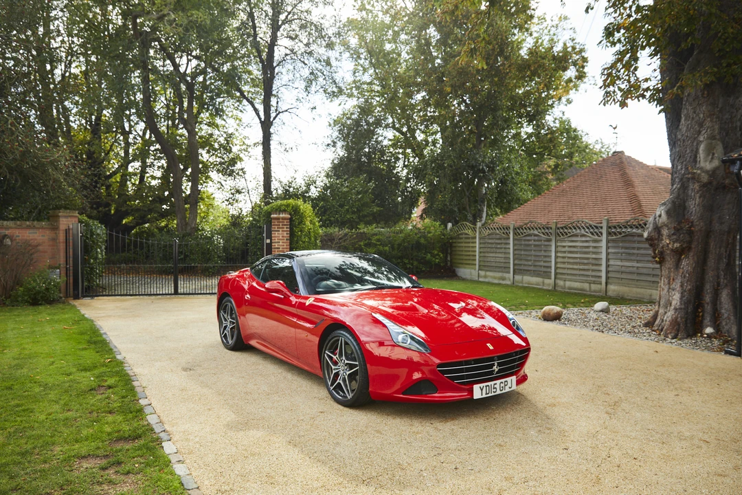 2015 Ferrari California T - Image 10 of 31