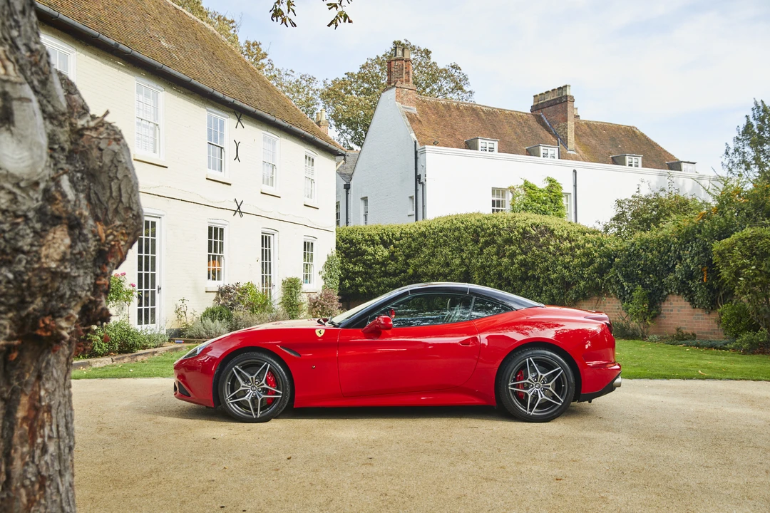 2015 Ferrari California T - Image 23 of 31