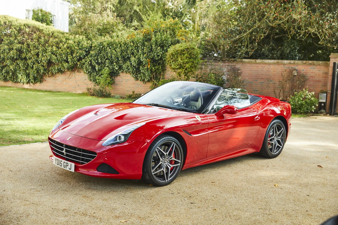 2015 Ferrari California T - Image 4 of 31