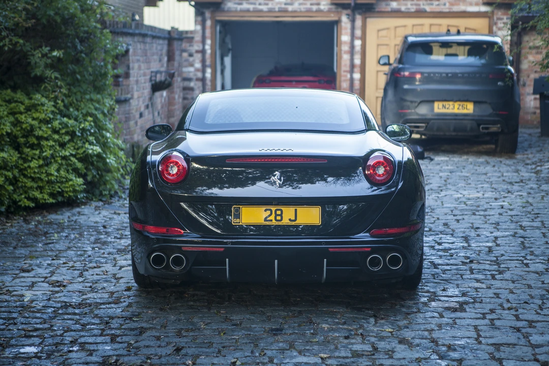 2015 Ferrari California T - Image 14 of 31