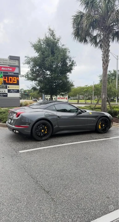 2015 Ferrari California T - Image 7 of 20