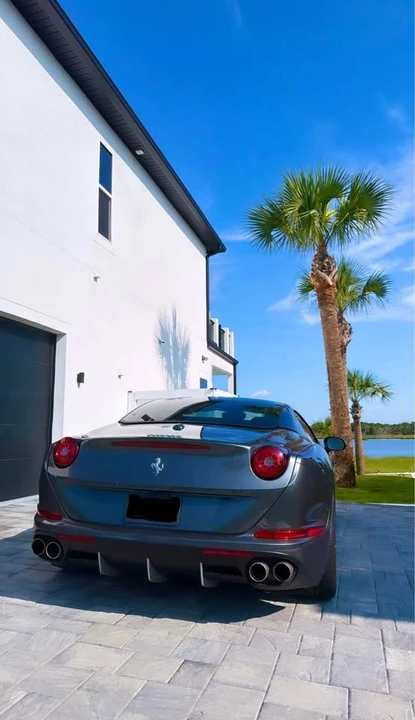 2015 Ferrari California T - Image 8 of 20