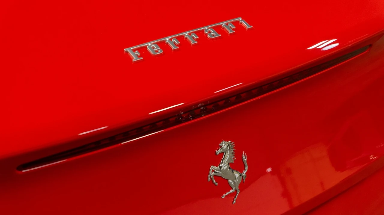 2015 Ferrari California T - Image 17 of 31