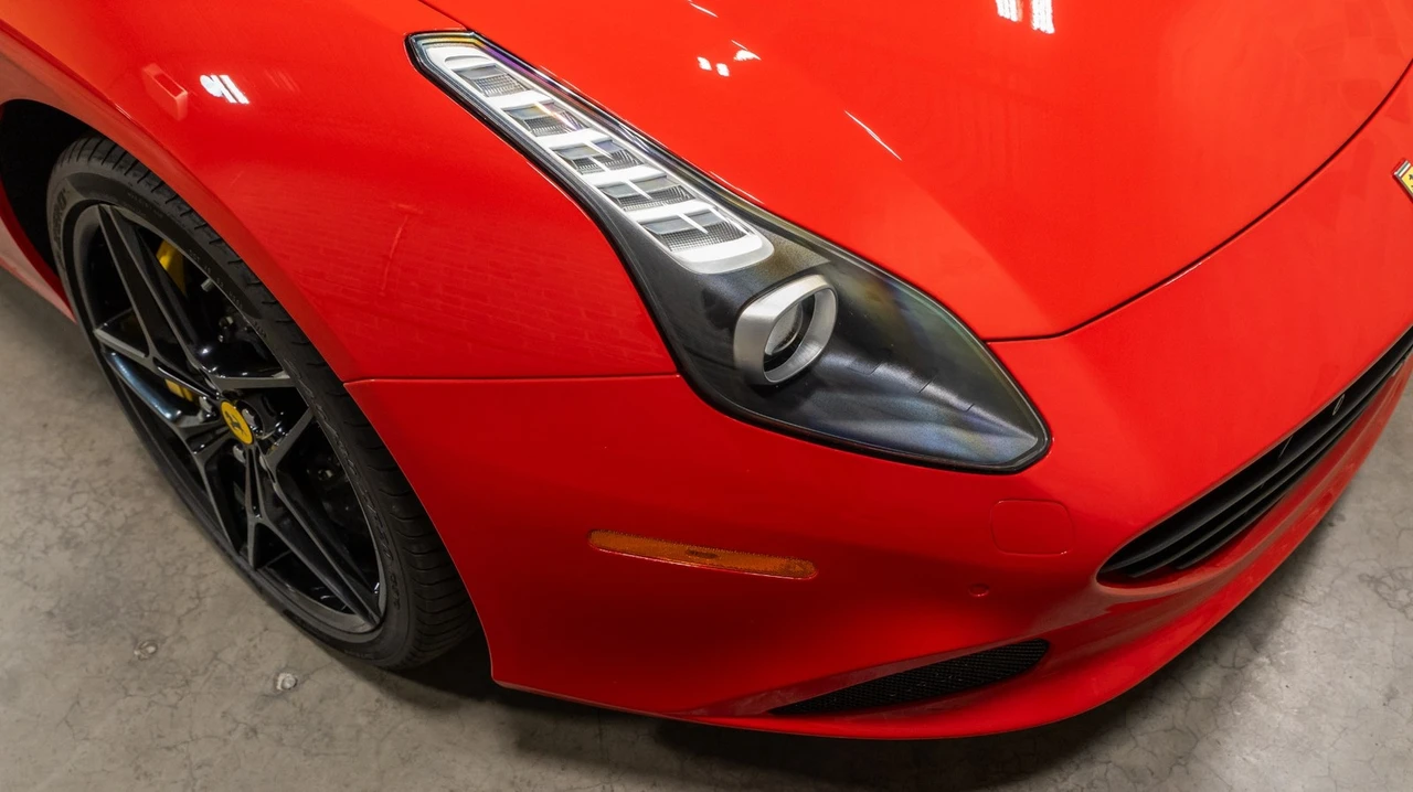 2015 Ferrari California T - Image 21 of 31