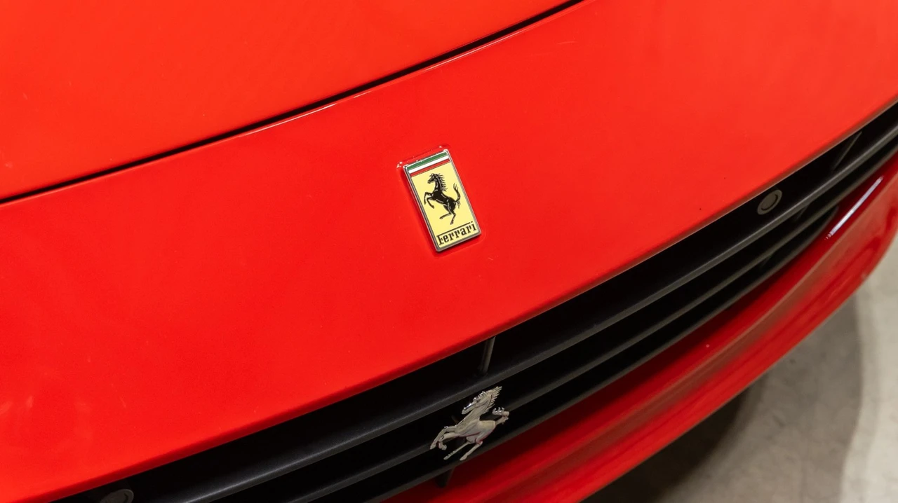 2015 Ferrari California T - Image 14 of 31