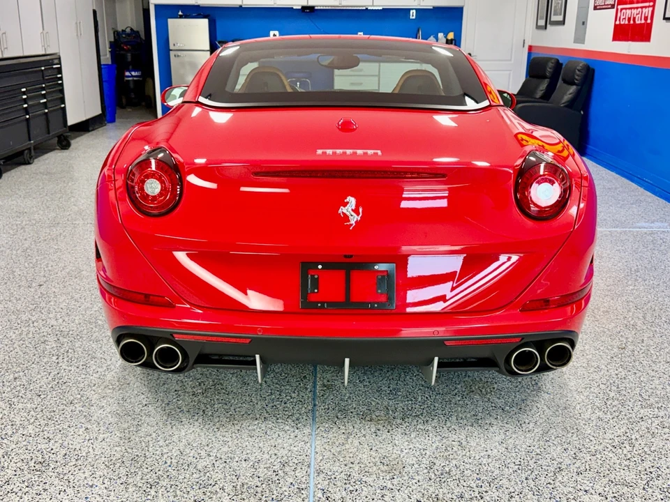 2015 Ferrari California T - Image 12 of 31