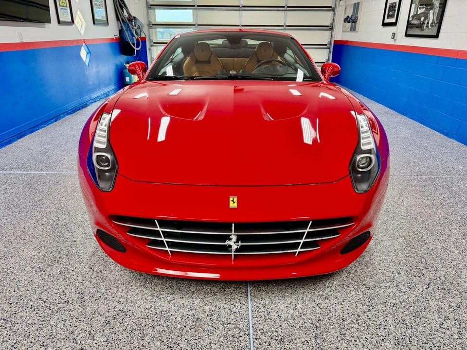 2015 Ferrari California T - Image 4 of 31